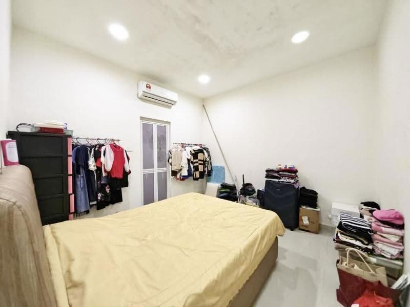 Rumah Teres 2-Tingkat untuk Dijual di Taman Impian Emas (Skudai) - Yik Tat - Bedroom - PropertyGuru.com.my