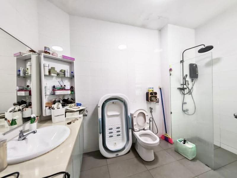 Rumah Teres 2-Tingkat untuk Dijual di Taman Impian Emas (Skudai) - Yik Tat - Bathroom - PropertyGuru.com.my
