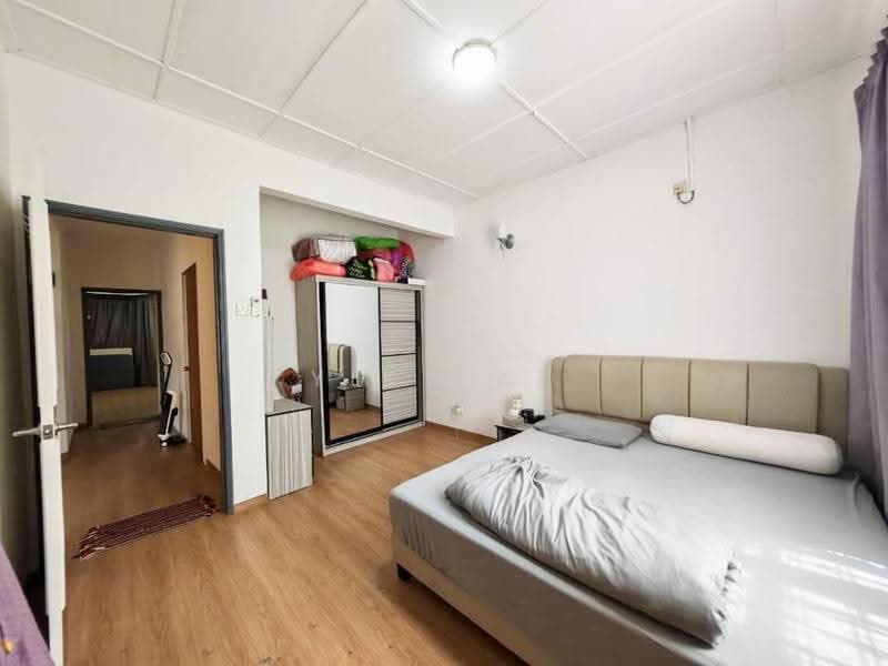 Rumah Teres 2-Tingkat untuk Dijual di Taman Impian Emas (Skudai) - Yik Tat - Bedroom - PropertyGuru.com.my