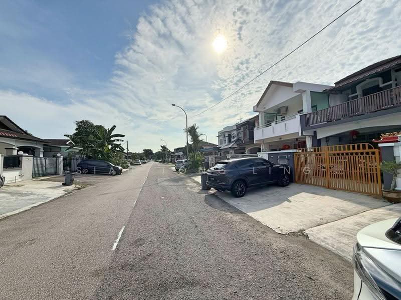 2-storey Terraced House for Sale in Bukit Indah (Iskandar Puteri (Nusajaya)) - Siau Tong Ling - Exterior - PropertyGuru.com.my