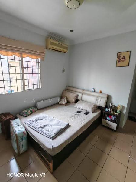 Pangsapuri untuk Dijual di Sri Ehsan - Jasmine Loo - Bedroom - PropertyGuru.com.my