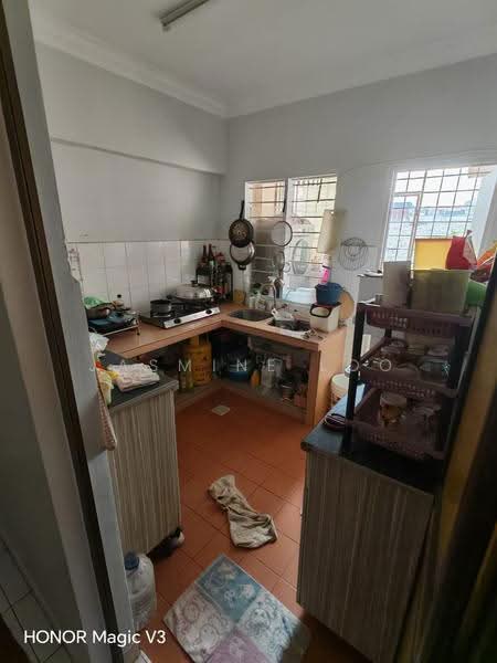 Pangsapuri untuk Dijual di Sri Ehsan - Jasmine Loo - Kitchen - PropertyGuru.com.my