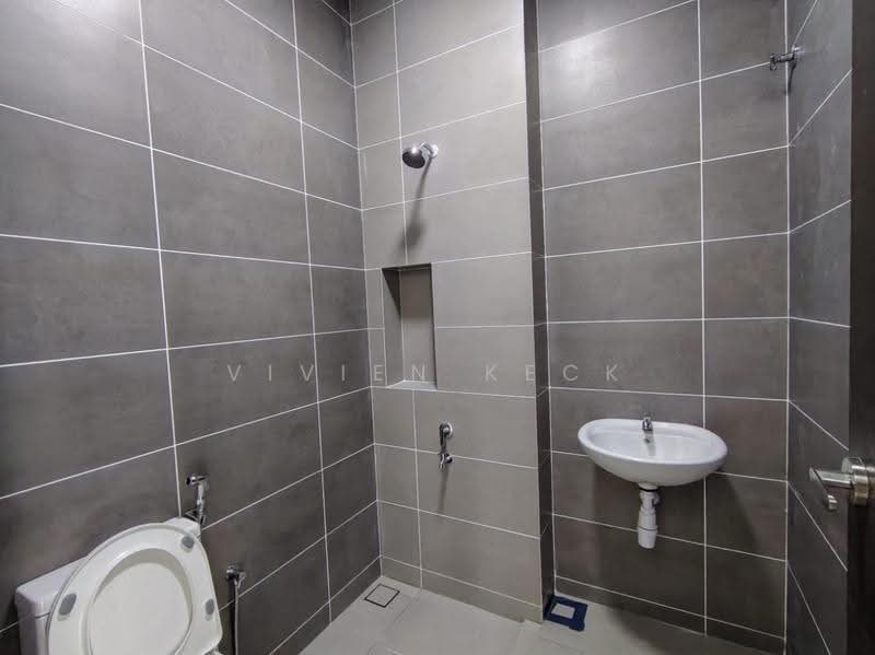 2-storey Terraced House for Rent in Taman Pelangi Indah (Ulu Tiram) - Vivien Keck - Bathroom - PropertyGuru.com.my
