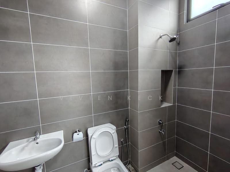 2-storey Terraced House for Rent in Taman Pelangi Indah (Ulu Tiram) - Vivien Keck - Bathroom - PropertyGuru.com.my
