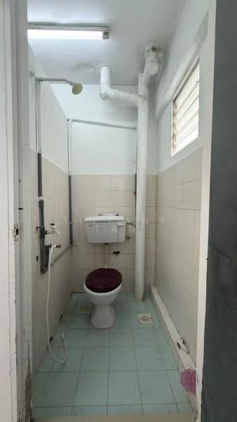 Flat for Rent at Danau Kota Flat - Tiffany Tan - Bathroom - PropertyGuru.com.my