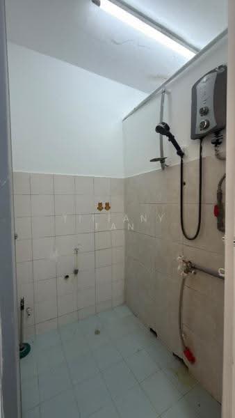 Flat for Rent at Danau Kota Flat - Tiffany Tan - Bathroom - PropertyGuru.com.my