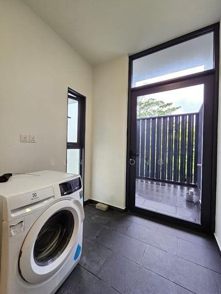 Rumah Teres 3-Tingkat untuk Dijual di Desa Parkcity (Kuala Lumpur) - Sun Khong - Balcony - PropertyGuru.com.my