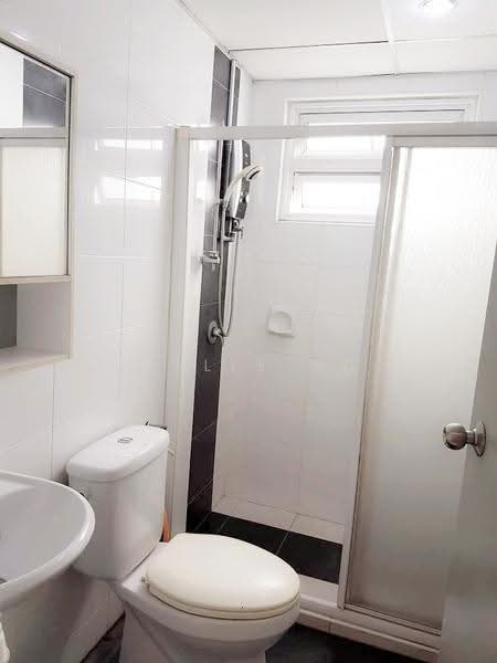 Kondominium untuk Disewa di The Spring - Jinelle Ong - Bathroom - PropertyGuru.com.my