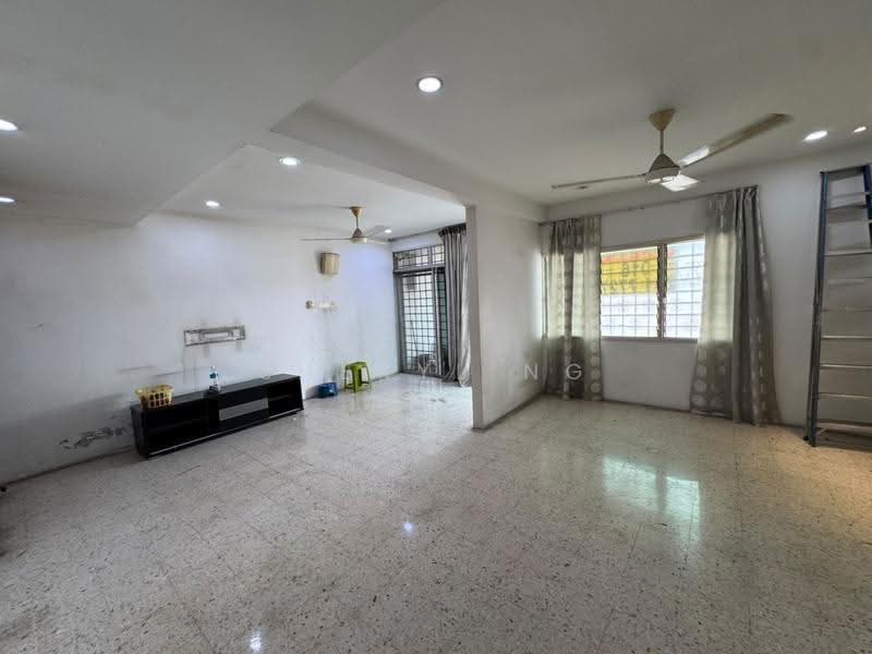 Rumah Teres 2-Tingkat untuk Dijual di Sri Petaling (Kuala Lumpur) - Sheryl Ng - Living Room - PropertyGuru.com.my