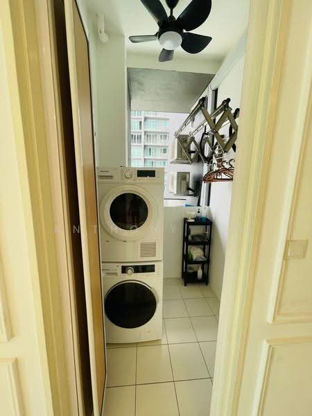 Kondominium untuk Disewa di QuayWest Residence - Anthony Loh - Balcony - PropertyGuru.com.my
