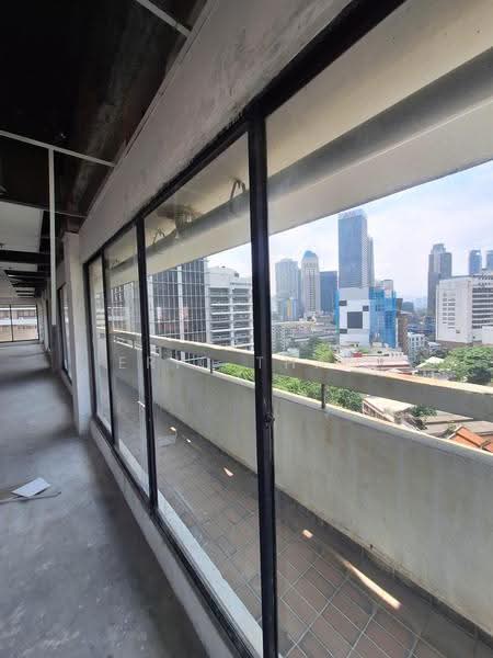 Pejabat untuk Disewa di KL City Centre (Kuala Lumpur) - Eric Tham - Balcony - PropertyGuru.com.my