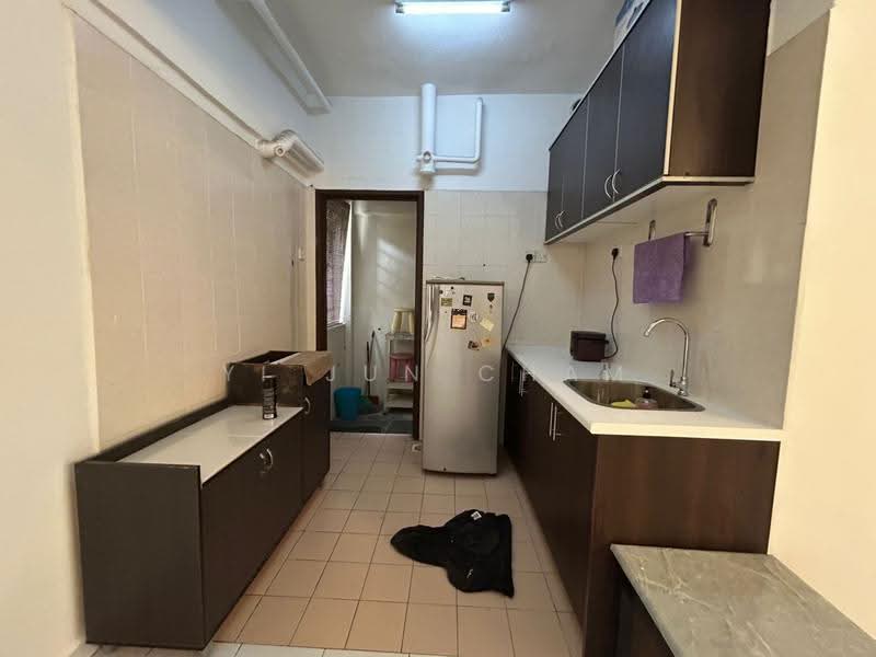 Pangsapuri untuk Dijual di Ixora - Yi Jun Cham - Kitchen - PropertyGuru.com.my