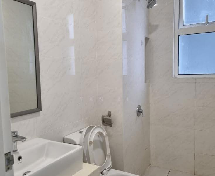 Kediaman Servis untuk Dijual di Eco Sky - Yan Zi - Bathroom - PropertyGuru.com.my