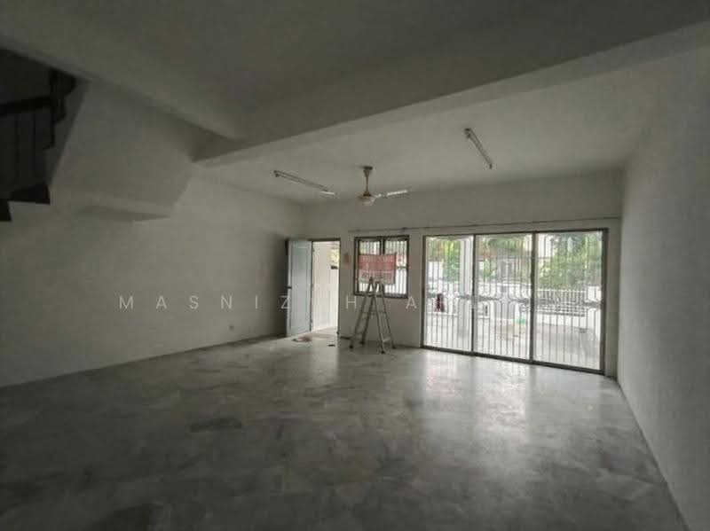 2-storey Terraced House for Sale in Ampang Jaya (Ampang) - Masnizah Arifin - Living Room - PropertyGuru.com.my