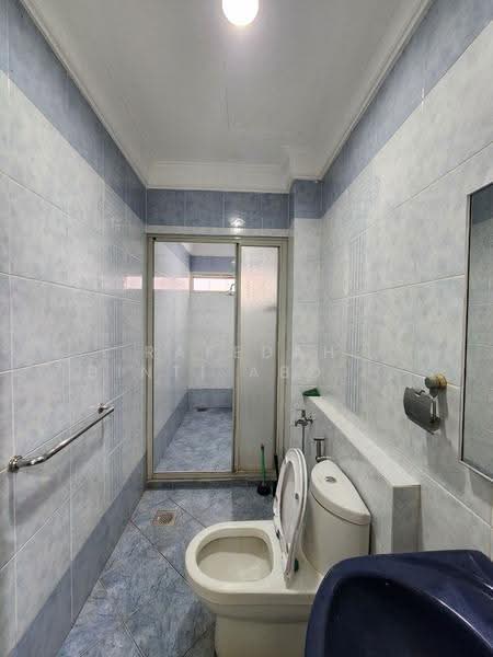 Semi-Detached House for Sale in Seksyen 9 (Shah Alam) - Rafedah Binti Abdul Aziz - Bathroom - PropertyGuru.com.my