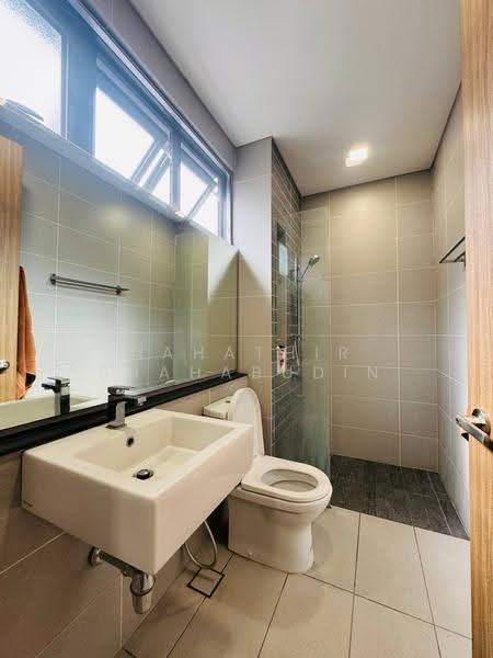 Semi-Detached House for Sale in Elmina (Shah Alam) - Nahathir Shahabudin - Bathroom - PropertyGuru.com.my