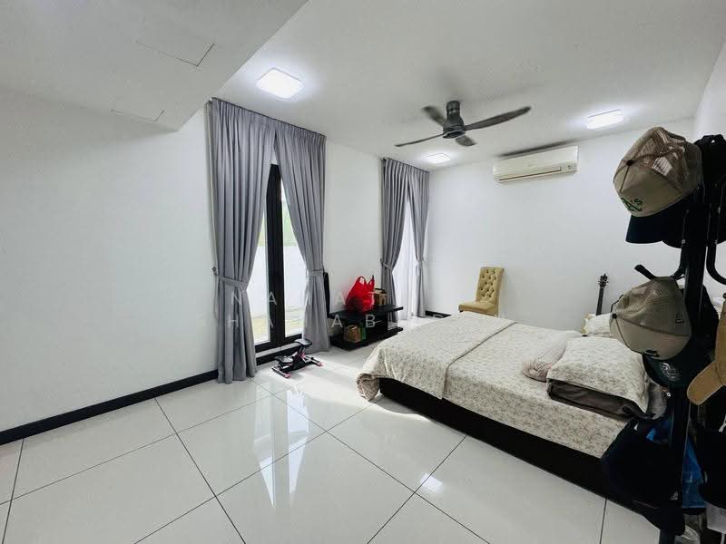 Semi-Detached House for Sale in Elmina (Shah Alam) - Nahathir Shahabudin - Bedroom - PropertyGuru.com.my