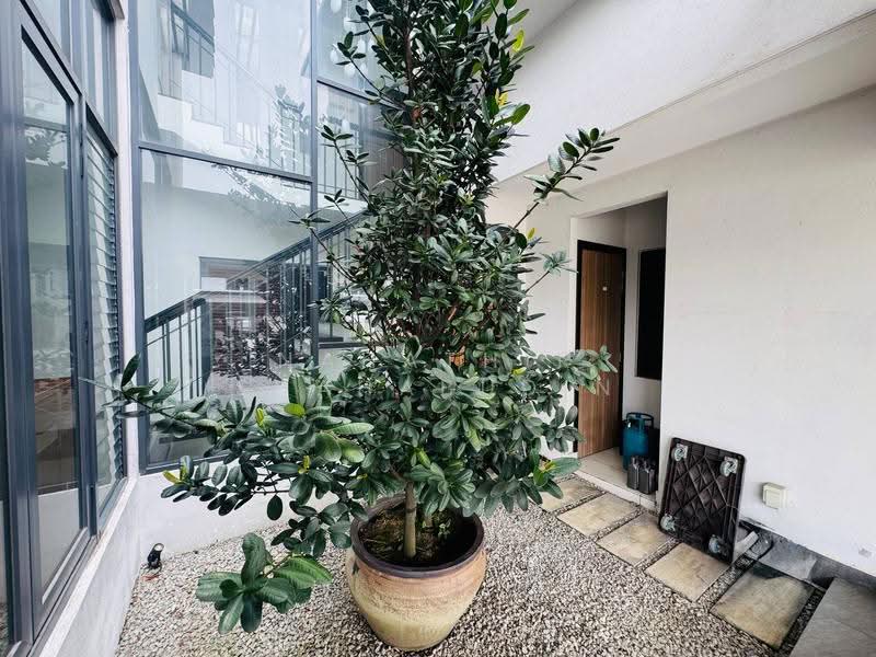 Semi-Detached House for Sale in Elmina (Shah Alam) - Nahathir Shahabudin - Exterior - PropertyGuru.com.my