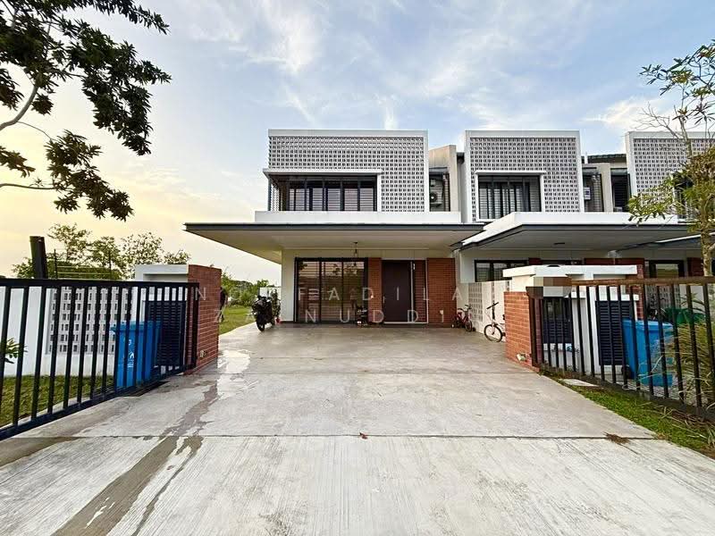 Terraced House for Sale in Elmina (Shah Alam) - NORFADILAH ZAINUDDIN - Exterior - PropertyGuru.com.my