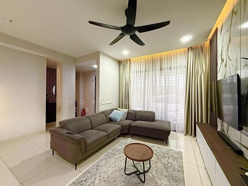 Terraced House for Sale in Elmina (Shah Alam) - NORFADILAH ZAINUDDIN - Living Room - PropertyGuru.com.my