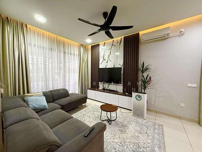 Terraced House for Sale in Elmina (Shah Alam) - NORFADILAH ZAINUDDIN - Living Room - PropertyGuru.com.my