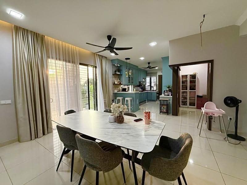 Terraced House for Sale in Elmina (Shah Alam) - NORFADILAH ZAINUDDIN - Dining Room - PropertyGuru.com.my