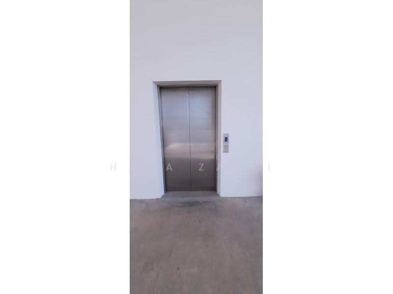 Factory for Sale in Taman Sepang (Sepang) - Hana Zaini - Corridor - PropertyGuru.com.my