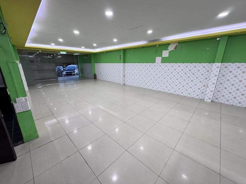 Shop / Office untuk Disewa di Bandar Baru Ampang (Ampang) - Macc Ng - Entrance - PropertyGuru.com.my