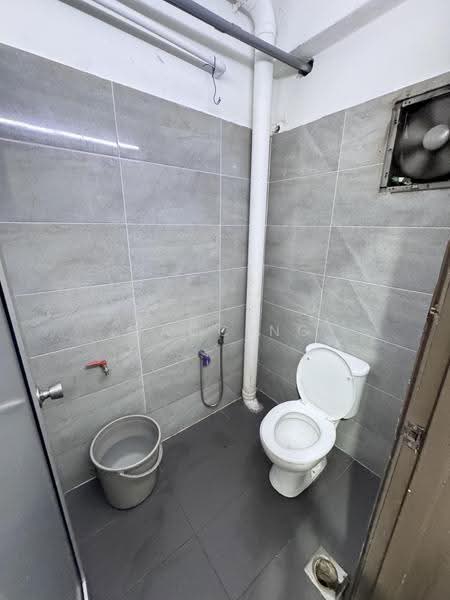 Shop / Office untuk Disewa di Bandar Baru Ampang (Ampang) - Macc Ng - Bathroom - PropertyGuru.com.my