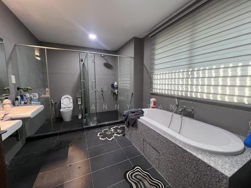 Bungalow House for Sale in Bandar Sungai Long (Selangor) - Shanny Tan - Bathroom - PropertyGuru.com.my