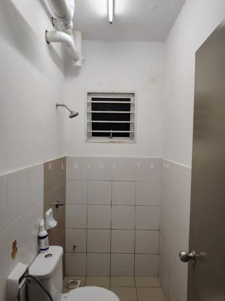 Pangsapuri untuk Dijual di Trifolis - Elaine Tan - Bathroom - PropertyGuru.com.my