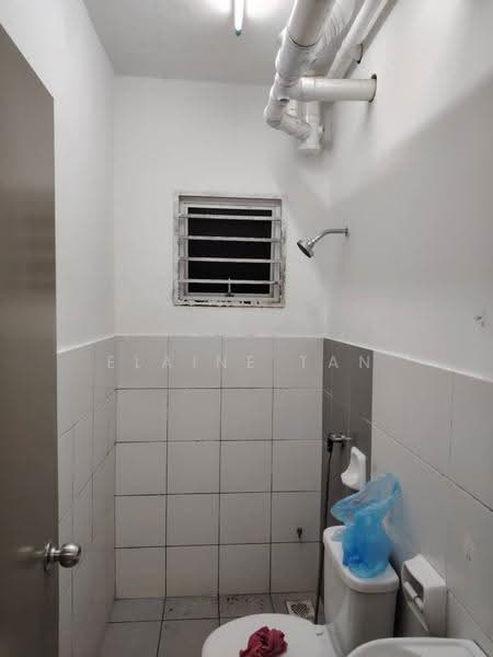 Pangsapuri untuk Dijual di Trifolis - Elaine Tan - Bathroom - PropertyGuru.com.my