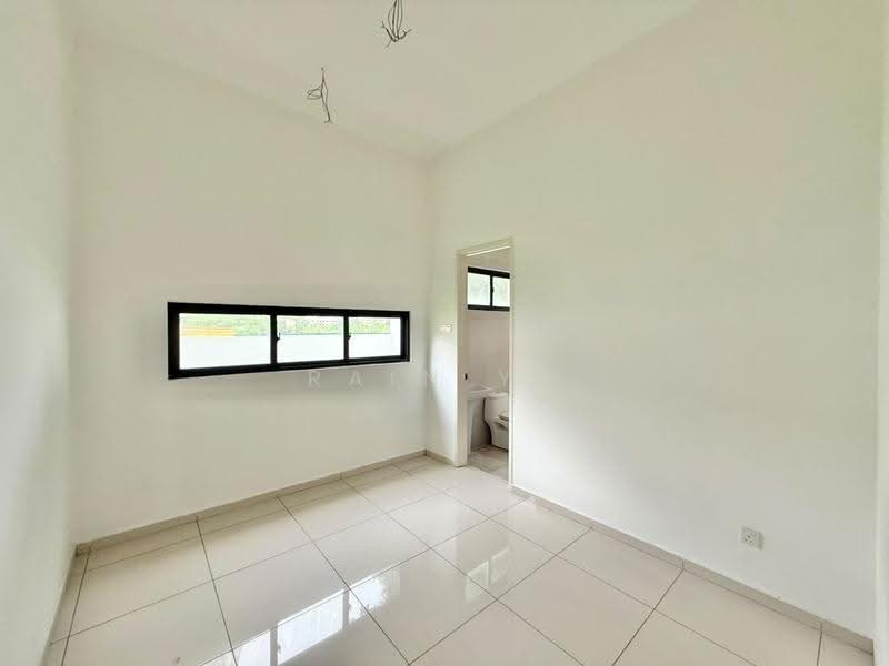 Semi-Detached House for Sale in Bukit Jambul (Penang) - Rain Yu - Bedroom - PropertyGuru.com.my