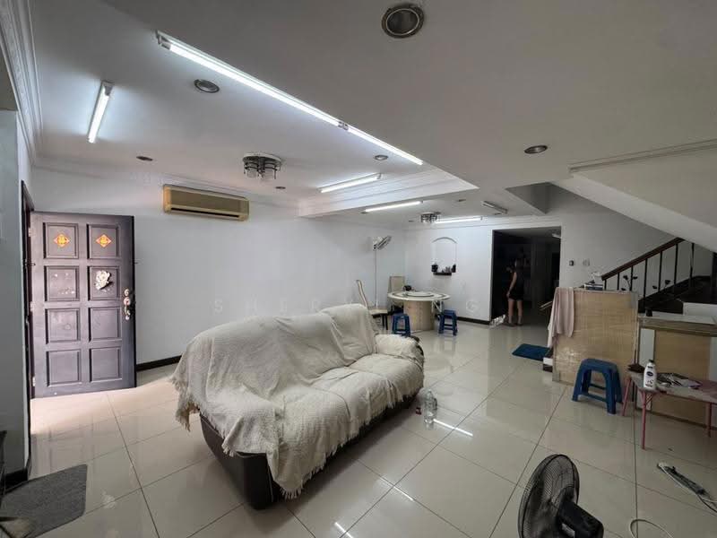 3-storey Terraced House for Rent in Sri Petaling (Kuala Lumpur) - Sheryl Ng - Living Room - PropertyGuru.com.my