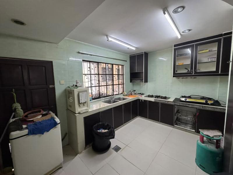 3-storey Terraced House for Rent in Sri Petaling (Kuala Lumpur) - Sheryl Ng - Kitchen - PropertyGuru.com.my