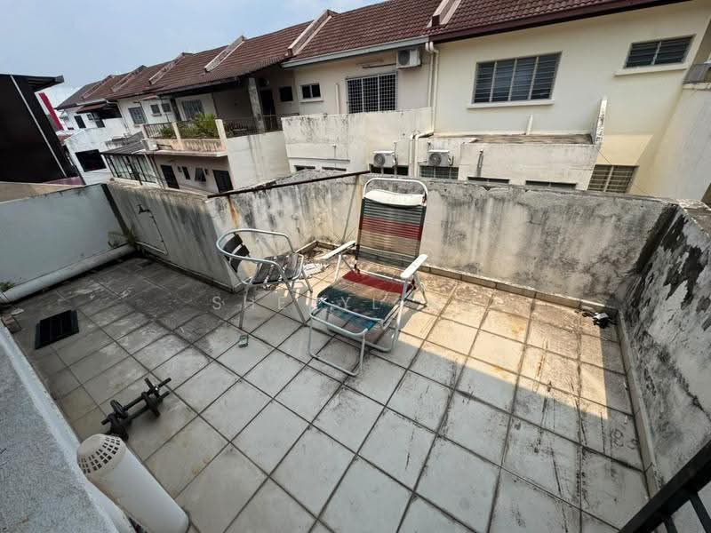 3-storey Terraced House for Rent in Sri Petaling (Kuala Lumpur) - Sheryl Ng - Exterior - PropertyGuru.com.my