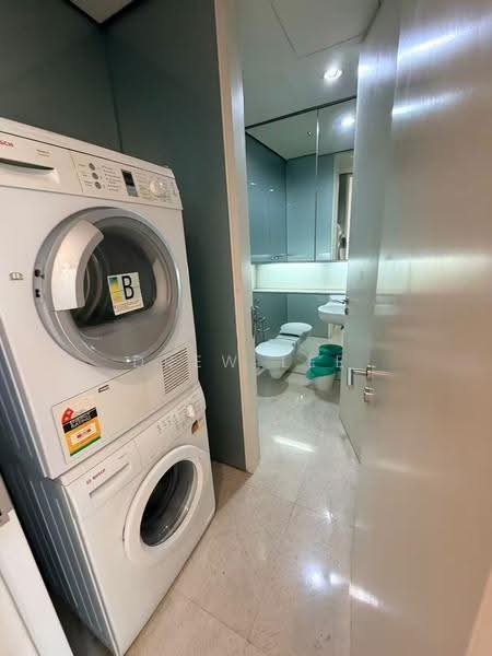 Kondominium untuk Dijual di Condominium @ The Troika - Drew Lee - Bathroom - PropertyGuru.com.my