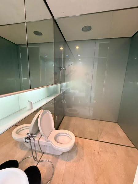 Kondominium untuk Dijual di Condominium @ The Troika - Drew Lee - Bathroom - PropertyGuru.com.my