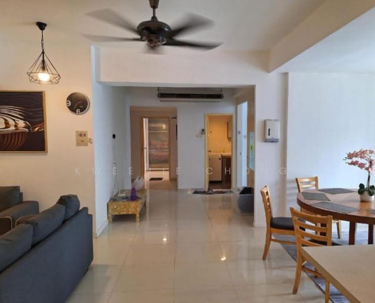 Kediaman Servis untuk Disewa di Fahrenheit 88 (KL Plaza Suites) - Kweenie Chong - Living Room - PropertyGuru.com.my