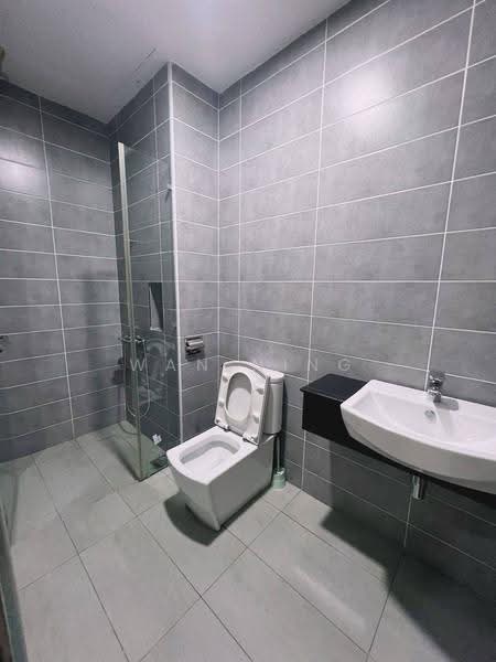 Kediaman Servis untuk Disewa di Paragon Residences @ Straits View - Wan Ning - Bathroom - PropertyGuru.com.my