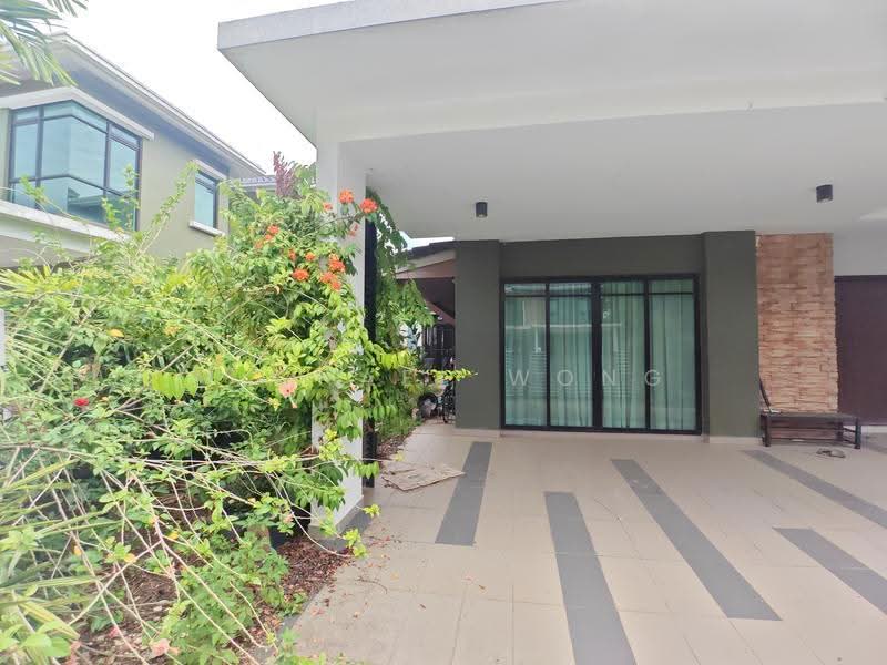 Semi-Detached House for Sale in Shah Alam (Selangor) - Michael Wong - Exterior - PropertyGuru.com.my