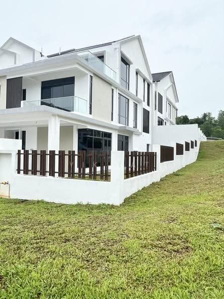 Cluster House for Sale in Horizon Hills (Iskandar Puteri (Nusajaya)) - Yik Tat - Exterior - PropertyGuru.com.my