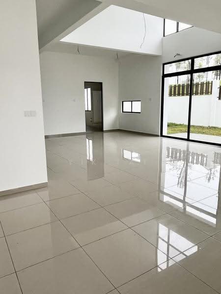 Cluster House for Sale in Horizon Hills (Iskandar Puteri (Nusajaya)) - Yik Tat - Living Room - PropertyGuru.com.my