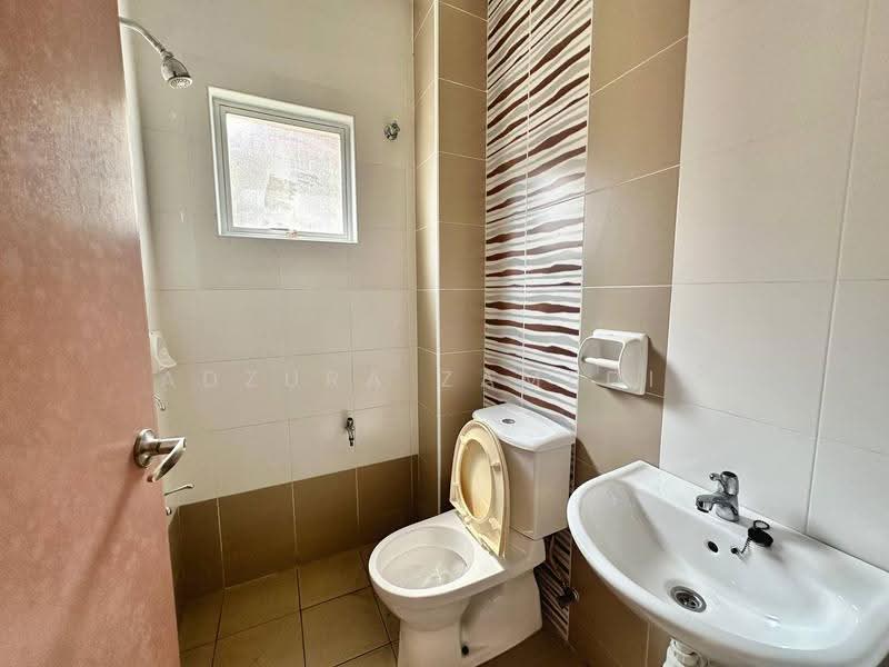 2-storey Terraced House for Sale in Denai Alam (Shah Alam) - Adzura Zamedin - PropertyGuru.com.my