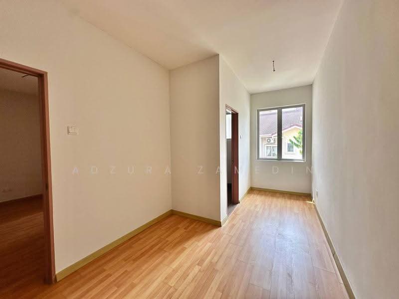 2-storey Terraced House for Sale in Denai Alam (Shah Alam) - Adzura Zamedin - PropertyGuru.com.my