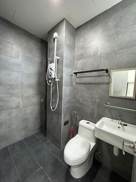 Kondominium untuk Disewa di Verando Residence - CK Chieng - Bathroom - PropertyGuru.com.my