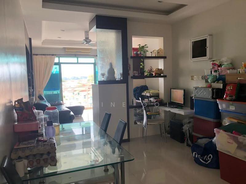 Kondominium untuk Dijual di Tanjung Park Condominium - Elaine Ooi - Living Room - PropertyGuru.com.my