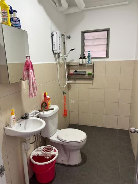 Apartment for Sale at Gapura Bayu - Vinn . - Bathroom - PropertyGuru.com.my