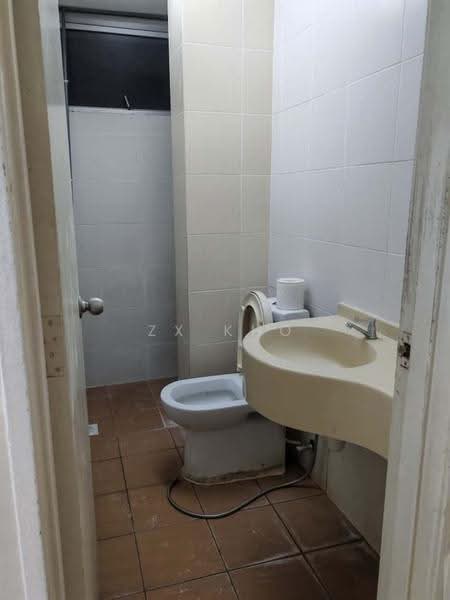 Condominium for Sale at Platinum Lake PV 16 - ZX KHO - Bathroom - PropertyGuru.com.my