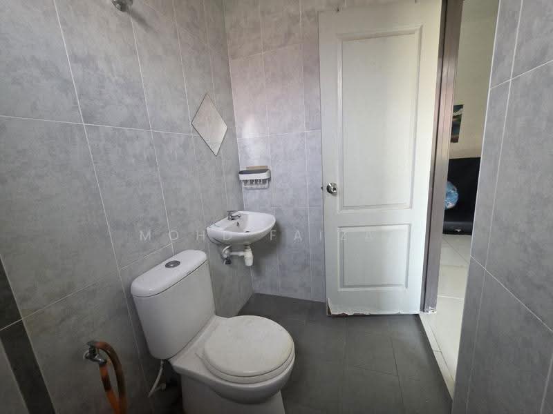 2-storey Terraced House for Sale in Nilai (Negeri Sembilan) - Mohd Faizal - Bathroom - PropertyGuru.com.my